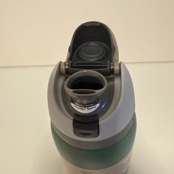 Owala FreeSip 32oz Stainless Steel Water Bottle Green Travel Tumbler New - Picture 6 of 8